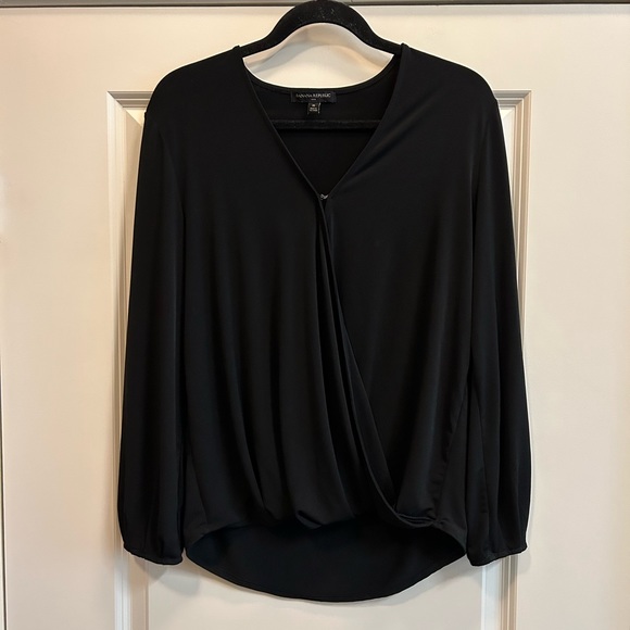 Banana Republic Faux Wrap Black HiLow Slinky Top Long Sleeve - size M - Picture 1 of 3